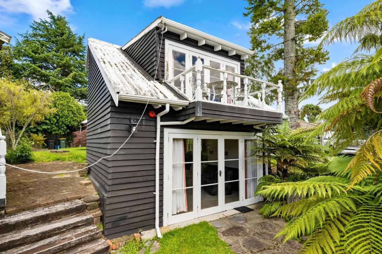 Springfield Rise Lodge - Rotorua Holiday Home Екстериор снимка